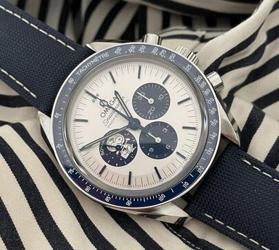 Omega Speedmaster S&eacute;rie Anniversaire Snoopy