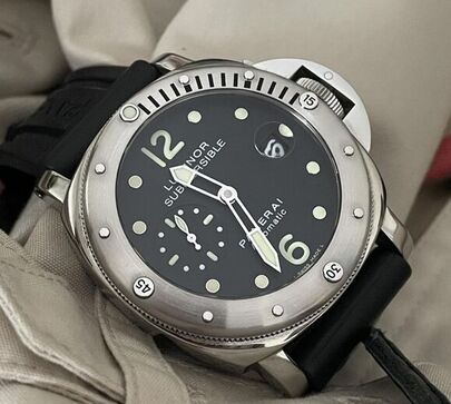 Panerai Luminor Submersible