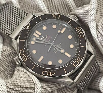 Omega Seamaster Diver 300M 007 No Time to Die