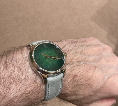 H.Moser & Cie Endeavour Centre Seconds